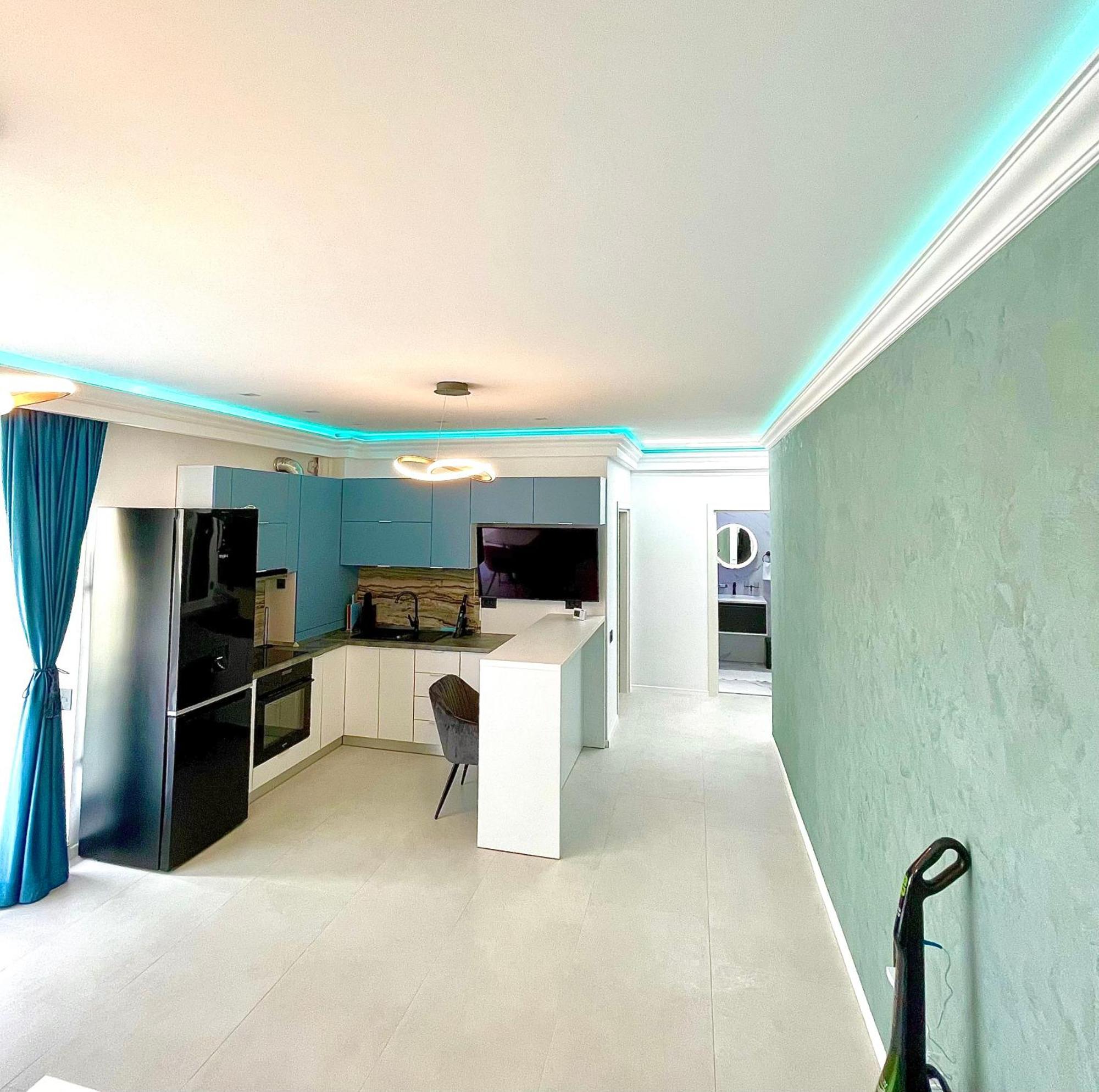 Loft Side Premium Apartments Mamaia Luaran gambar